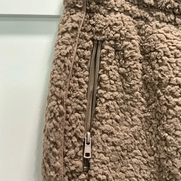 SOLD - Picture 4 of 5